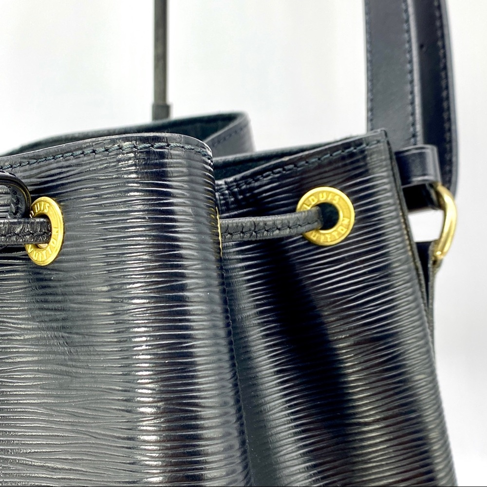 LOUIS VUITTON EPI NOE BLACK GM SHOULDER BUCKET DRAWSTRING HAND BAG - Picture 5 of 14